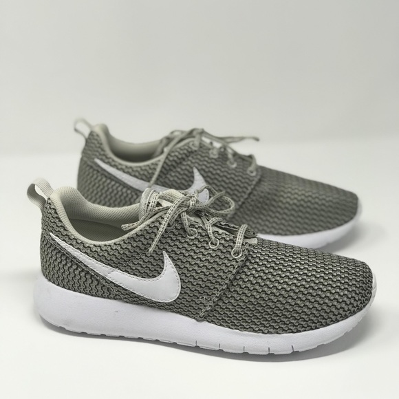 Nike | Shoes | Nwt Nike Roshe One Gs Light Bone White Kw Authent | Poshmark